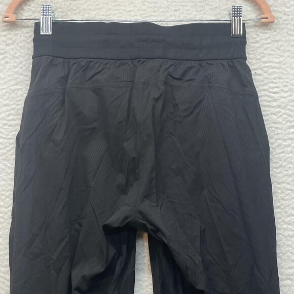 Lululemon Pants Womens 4 Black Beyond The Studio Crop High Rise Athletic Jogger - Picture 6 of 12